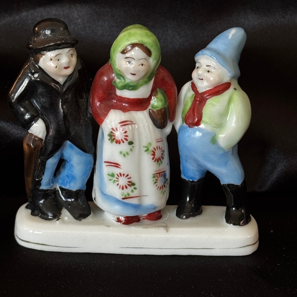 💜 Collectable Charming Figurines